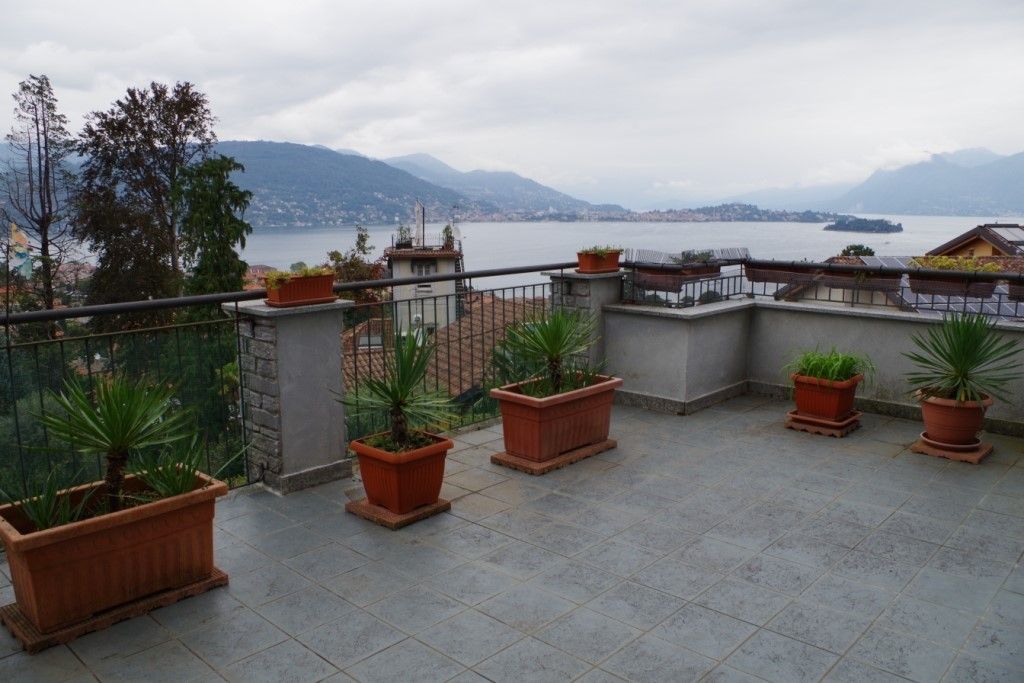 Appartamento con favolosa vista lago ed Isole Borromee a Baveno
